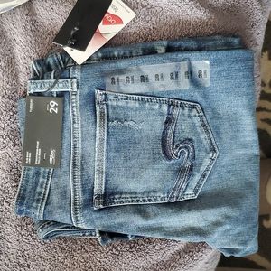 Silver Jeans Tuesday Slim Boot Low Rise